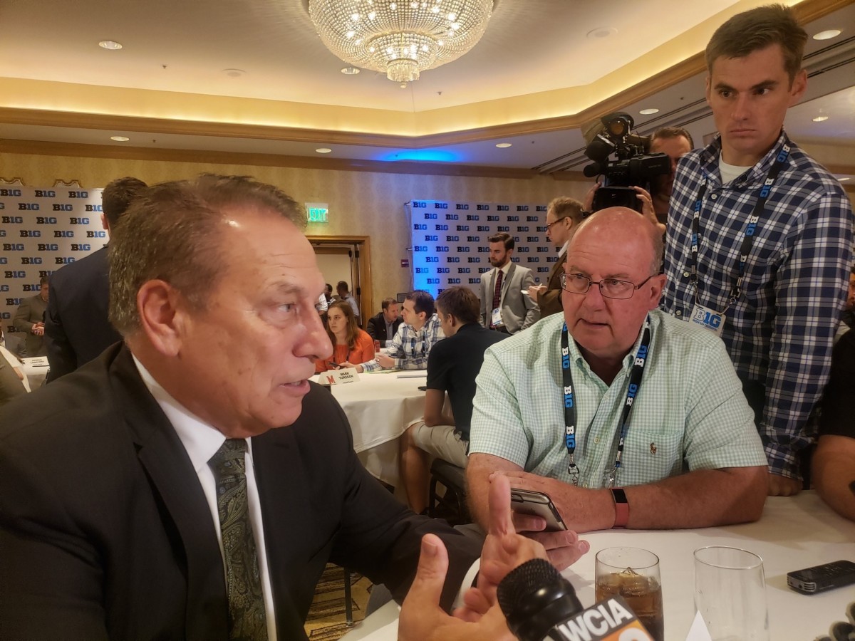 Michigan State coach Tom Izzo (left) talks about Bob Knight during Big Ten Media Days in October. Knight and Izzo are No. 1 and No. 2 in Big Ten wins.