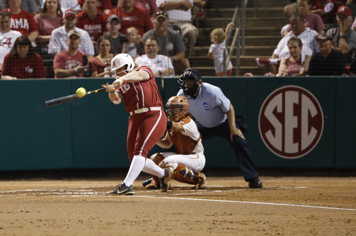 Alabama softball player Bailey Hemphill