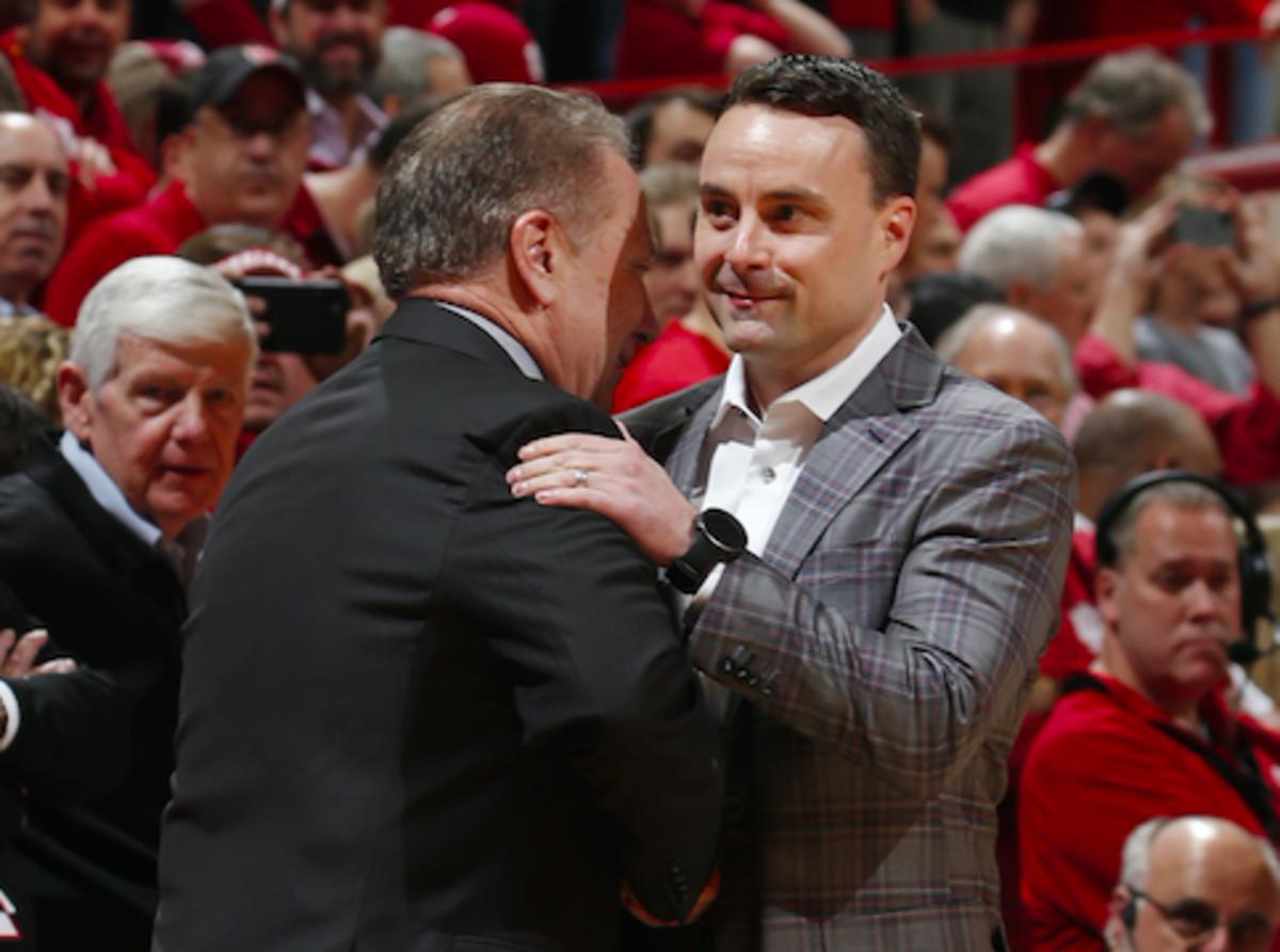 Bloomington, Indiana, USA; Michigan State Spartans coach Tom Izzo talks before the game with Indiana Hoosiers coach Archie Miller at Simon Skjodt Assembly Hall. Mandatory Credit: Brian Spurlock-USA TODAY Sports