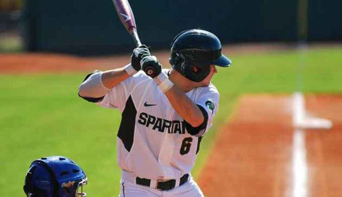 Spartans score two in the top of the ninth but leave the bases loaded in loss. Photo courtesy of MSU SID.