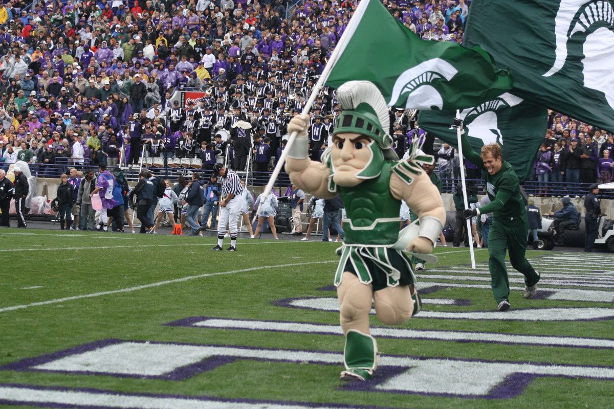 Sparty is looking party with a 9-0 Spartan squad on Saturday night. Photo courtesy of Mark Boomgaard.