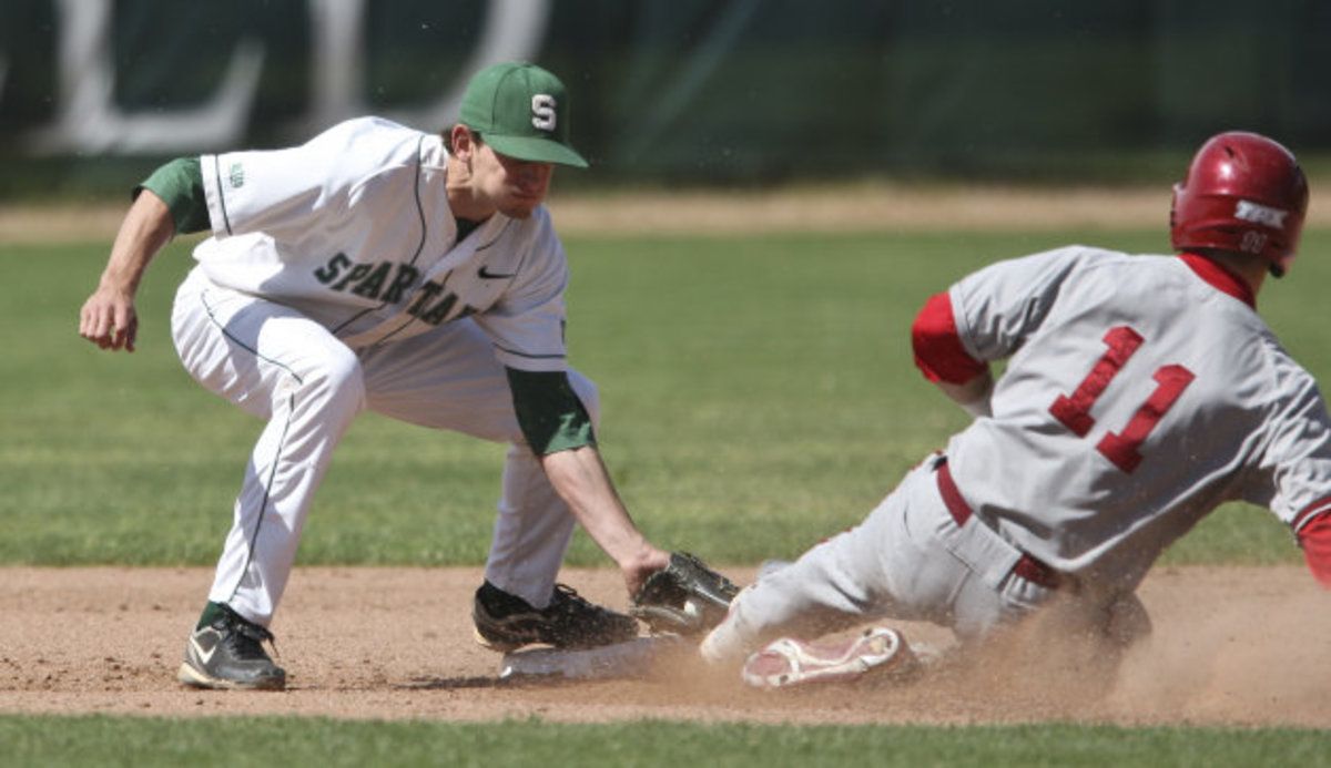 Spartans fall, 10-7, in home finale.  Photo courtesy of MSU SID.