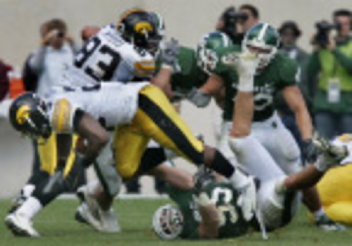 Former MSU LB Adam Decker Reflects on the Hit, Greg Jones and Being a Spartan Sports