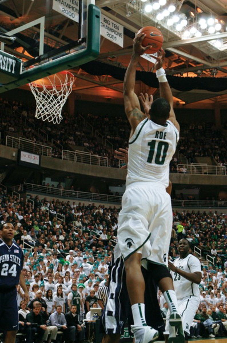 Delvon Roe is one of the toughest young men to play any sport ever at MSU. Photo courtesy of Starr Portice.