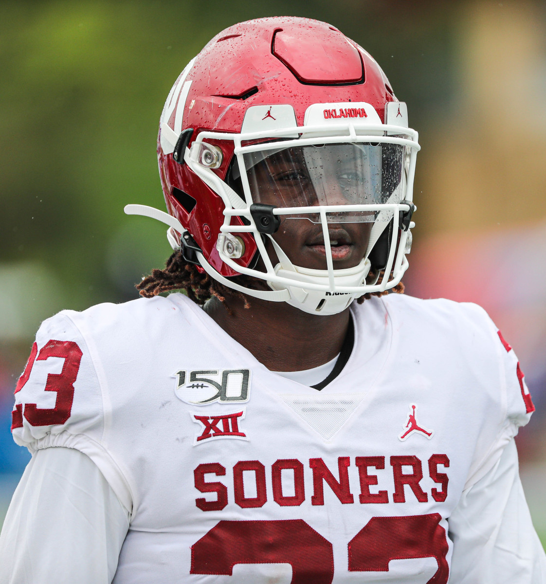 Oklahoma Sooners LB DaShaun White named to Butkus Award Watch List
