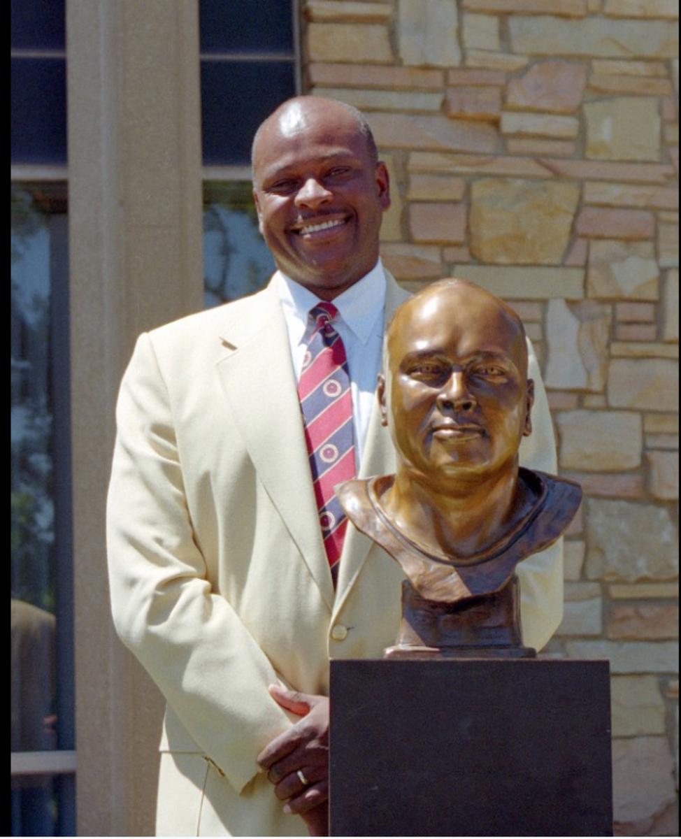 OTD in Dolphins History Stephenson Inducted Into Hall of Fame Sports