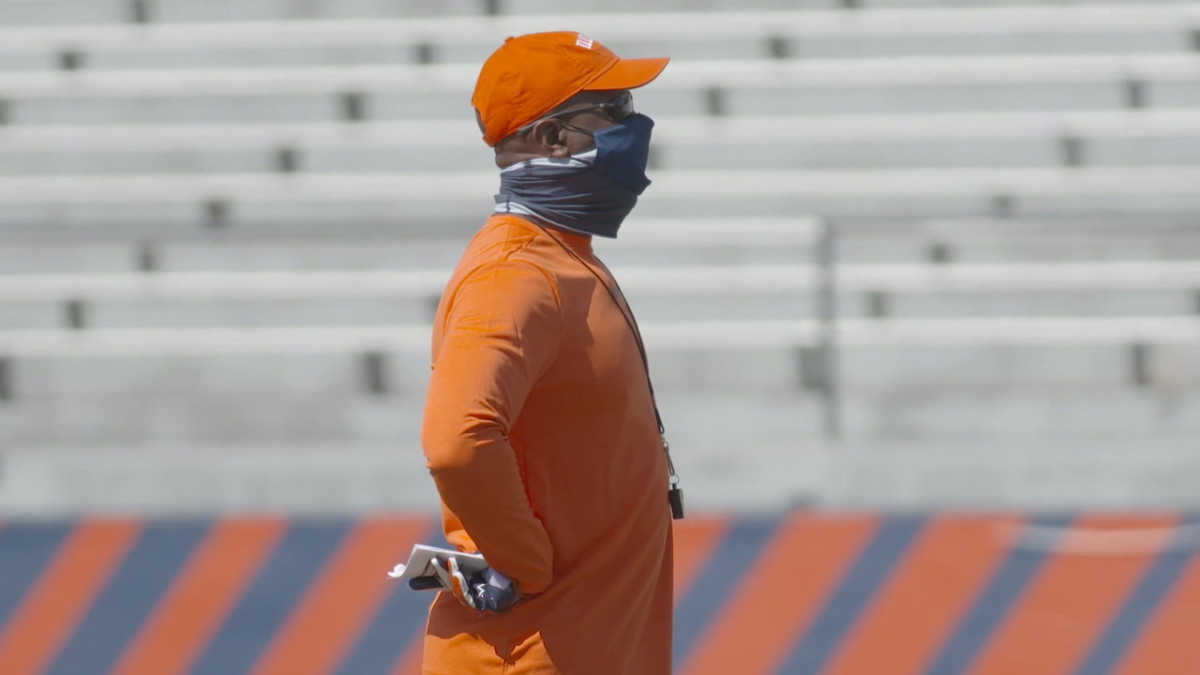 Illinois head coach Lovie Smith said Saturday his staff was informed by the Big Ten Conference about 90 minutes before the team's third preseason practice time that the Illini couldn't be in shoulder pads until further notice. 