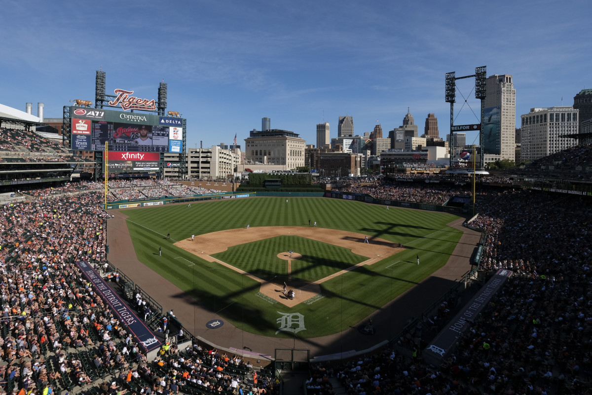 comerica park dimensions