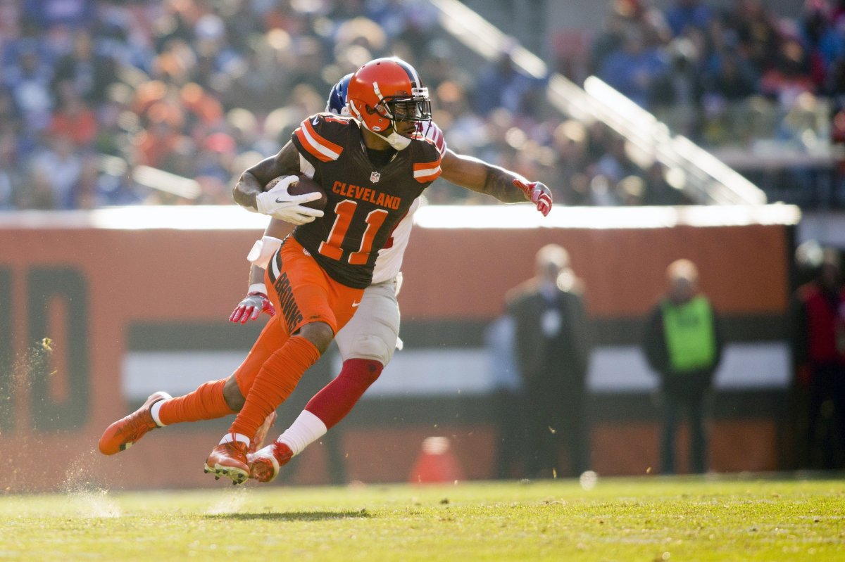 Browns wide receiver Terrelle Pryor runs up the field after a reception against the Giants in 2016. He gained 1,007 receiving yards that season.