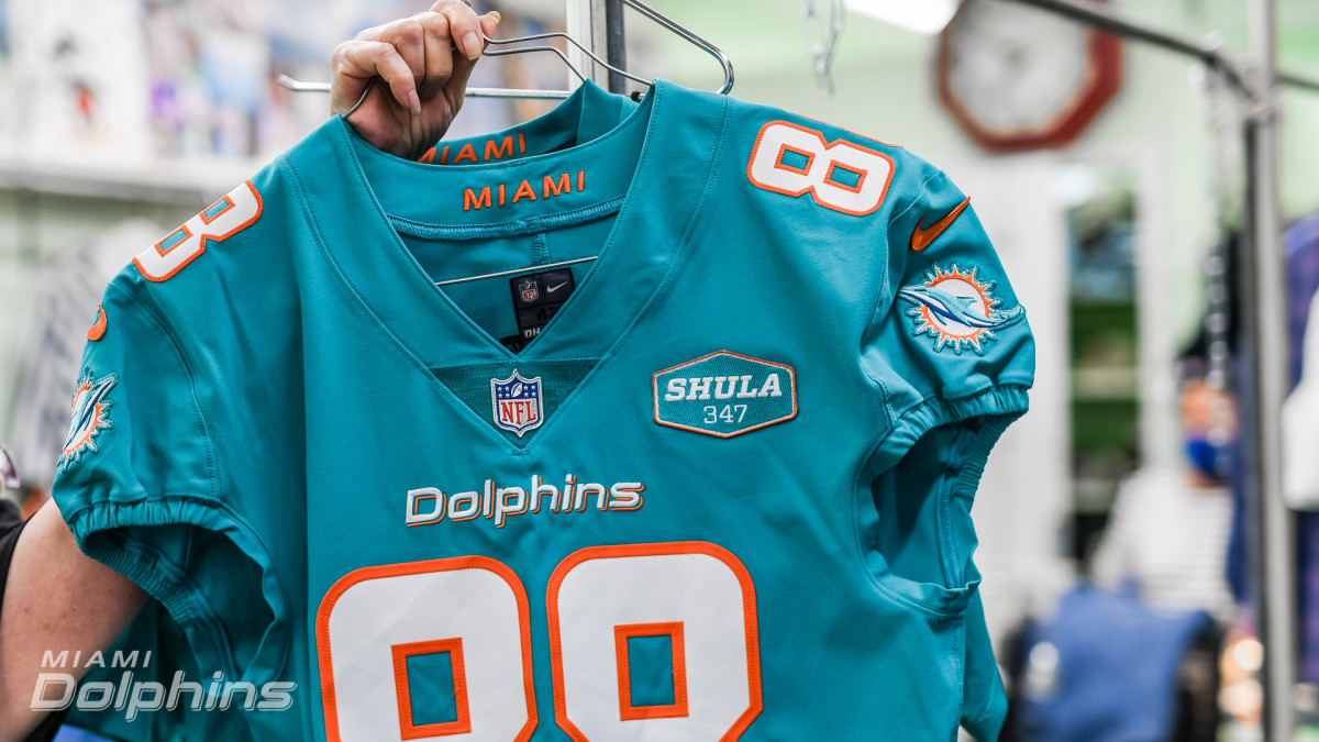 dolphins jersey numbers
