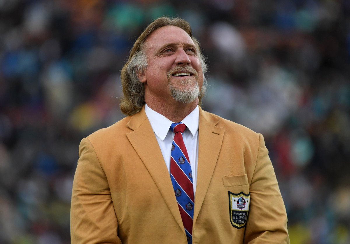 Kevin Greene is the latest Steelers linebacker to be enshrined in the Pro Football Hall of Fame.