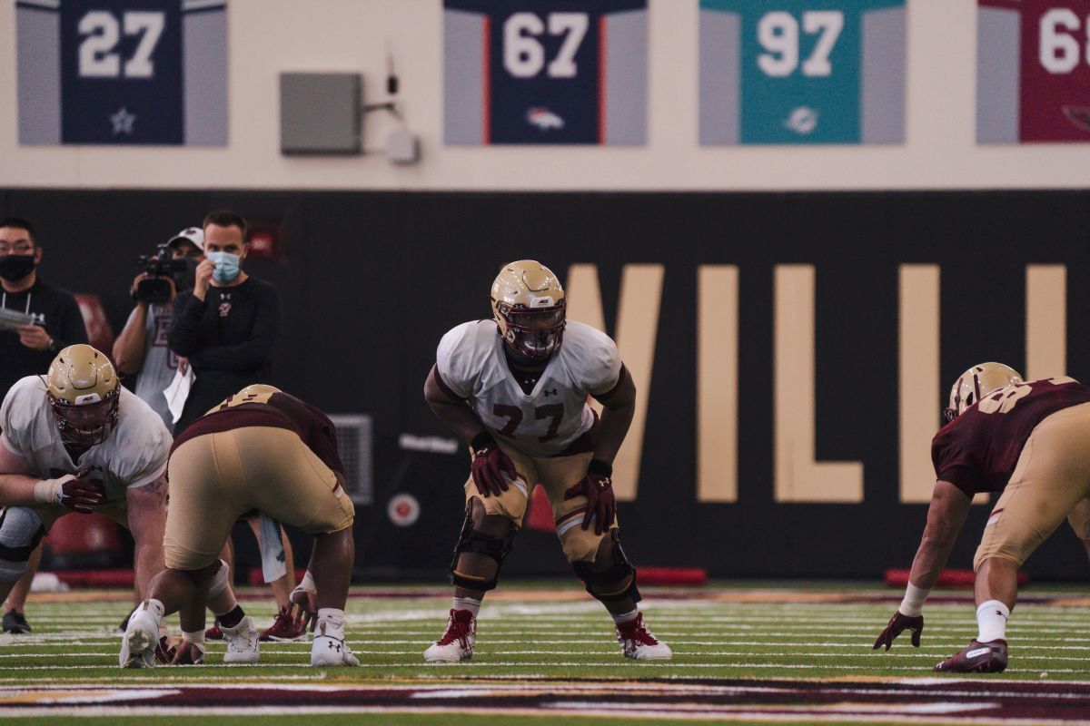 Morning Bulletin: Senior Bowl Recap, Zion Johnson Impresses - Vimarsana News