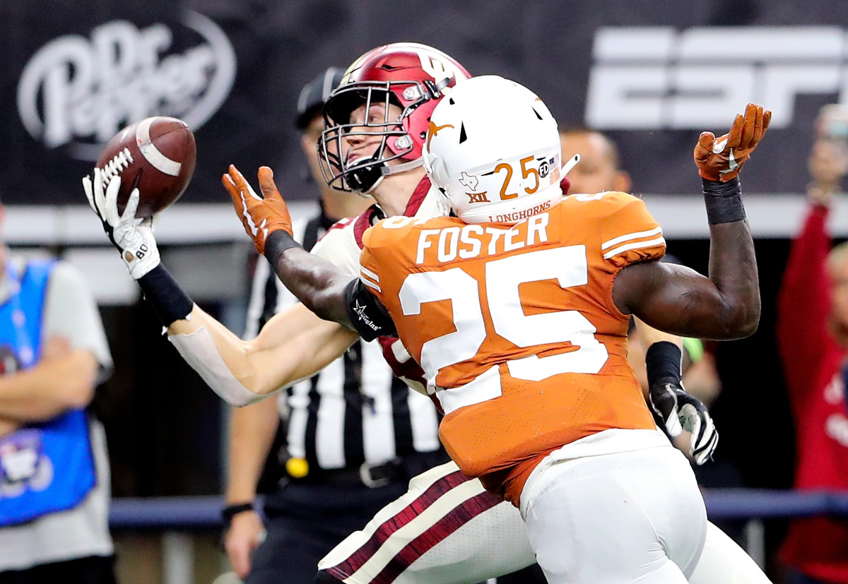 Grant Calcaterra's one-handed game-clincher over Texas' B.J. Foster