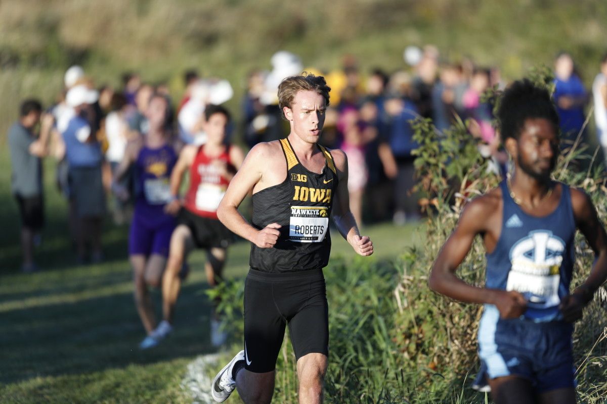 Iowa cross country runner Jeff Roberts competes in last year's Hawkeye Invitational. (Darren Miller/hawkeyesports.com)