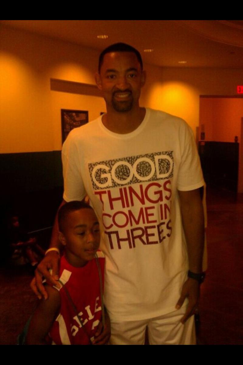 Frankie Collins as a third grader with Juwan Howard. (Photo: Collins Family)