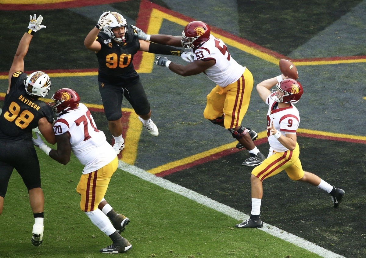 USC quarterback Kedon Slovis passes against Arizona State
