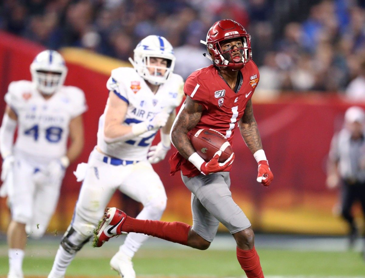 Martin makes a catch in the Cougars game against Air Force in the Cheez-It Bowl.