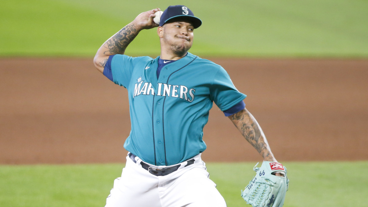Taijuan Walker on the mound for the Mariners