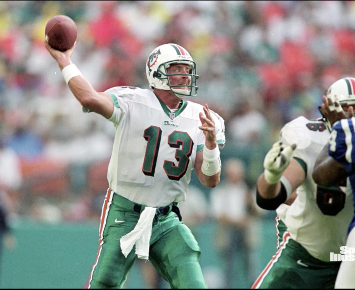 Dan Marino Throwing
