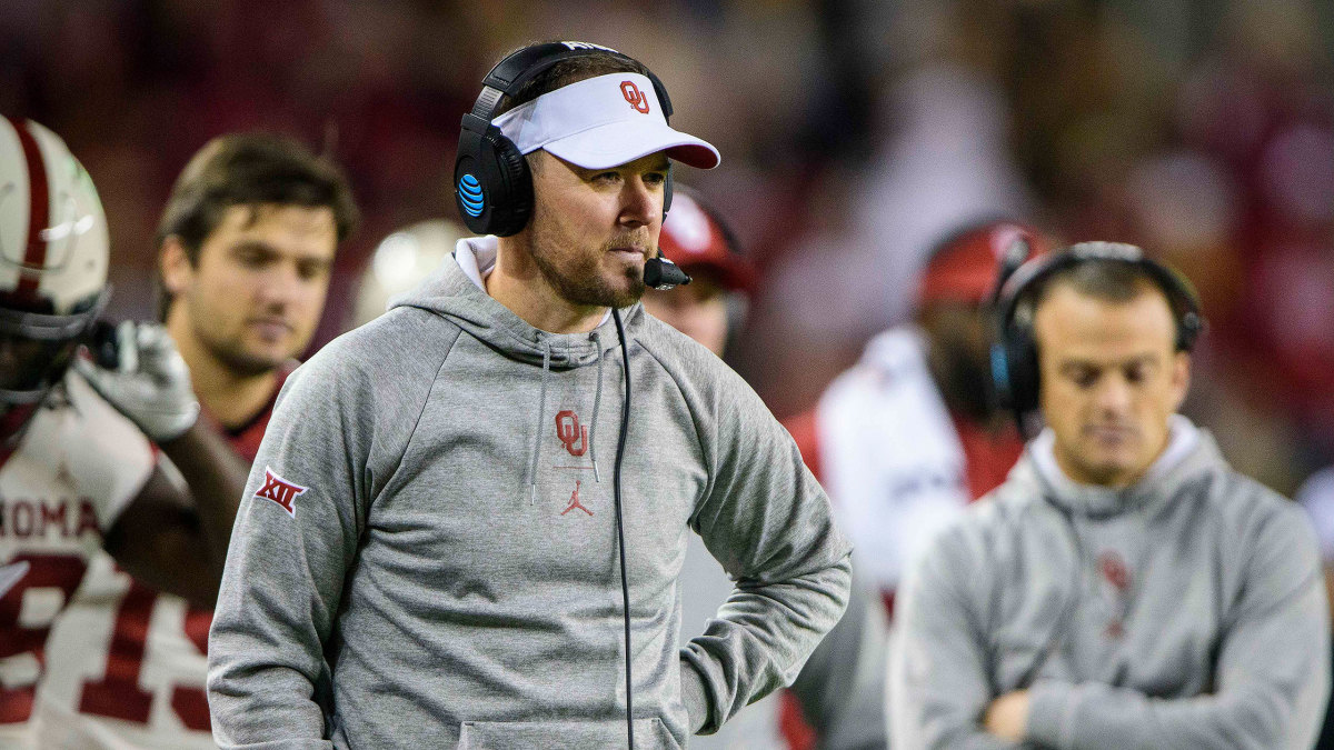 Oklahoma football coach Lincoln Riley