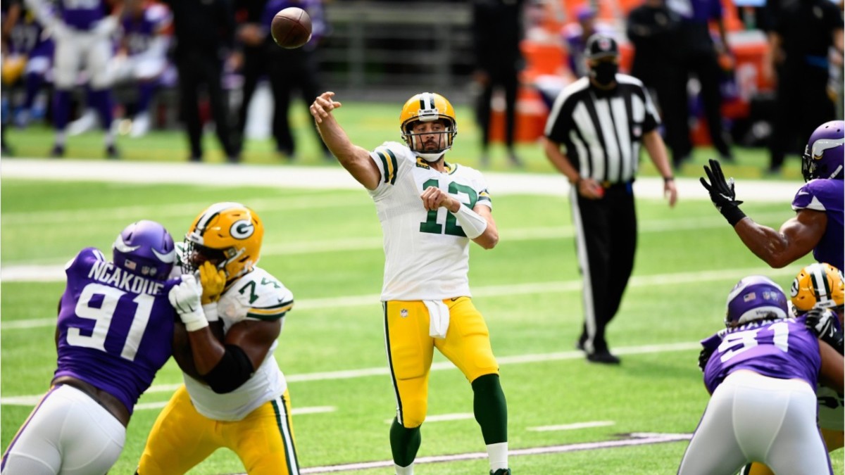 Aaron Rodgers playing against the Vikings