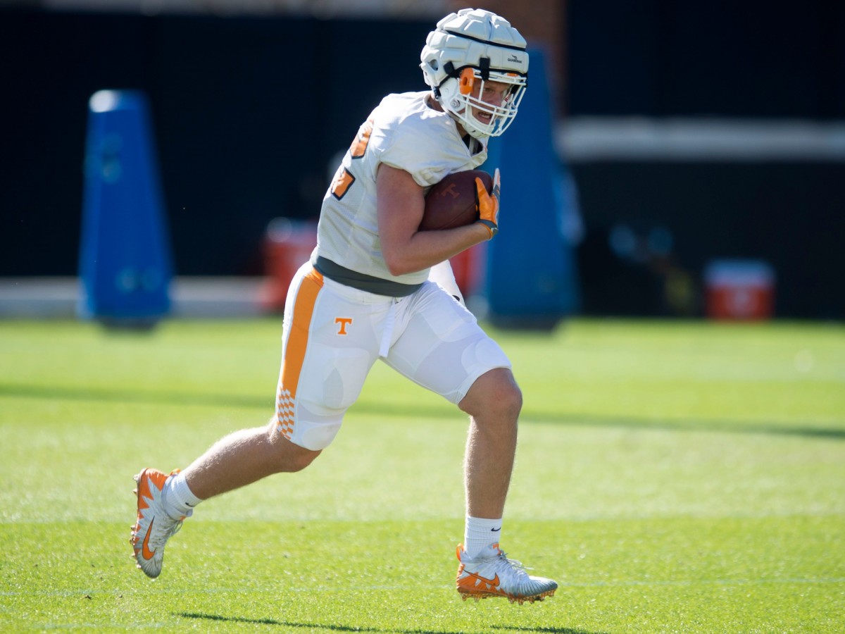 Vols Tight End Jackson Lowe Enters Name in Transfer Portal Sports
