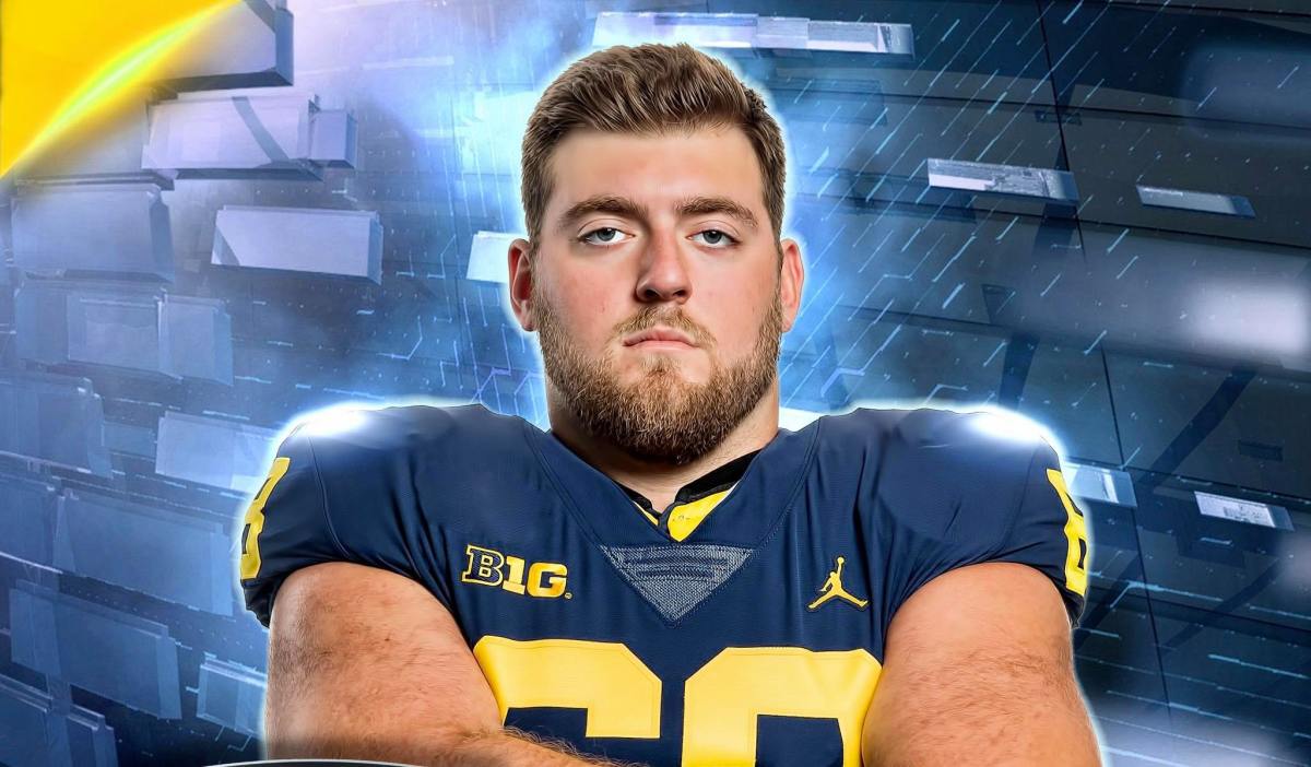 Starting Center Andrew Vastardis Discusses OL Growth And Togetherness