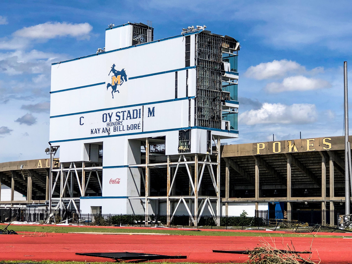 Damage from Hurricane Laura to the Cowboy Stadium sign