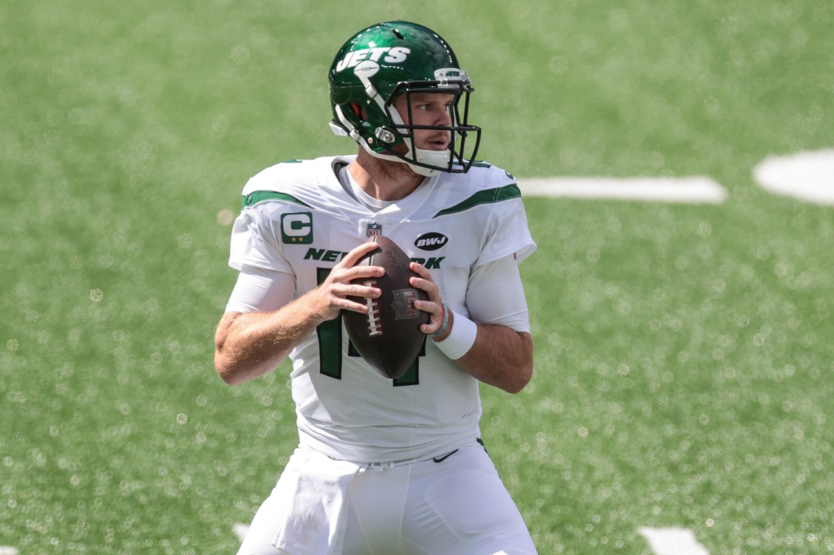 Quarterback Sam Darnold leads the N.Y. Jets in a Sunday road game against the Indianapolis Colts.