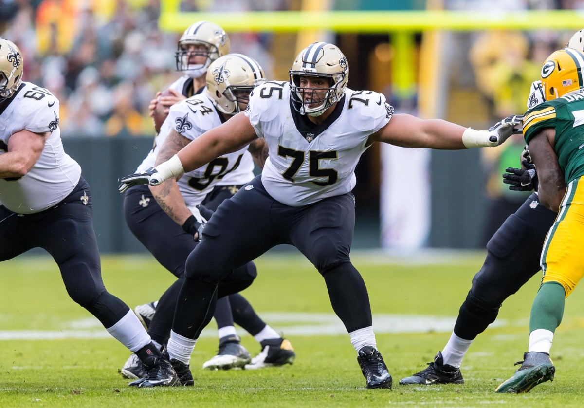 Oct 22, 2017; Green Bay, WI, USA; New Orleans Saints offensive tackle Andrus Peat (75) during the game against the Green Bay Packers at Lambeau Field. Mandatory Credit: Jeff Hanisch-USA TODAY Sports