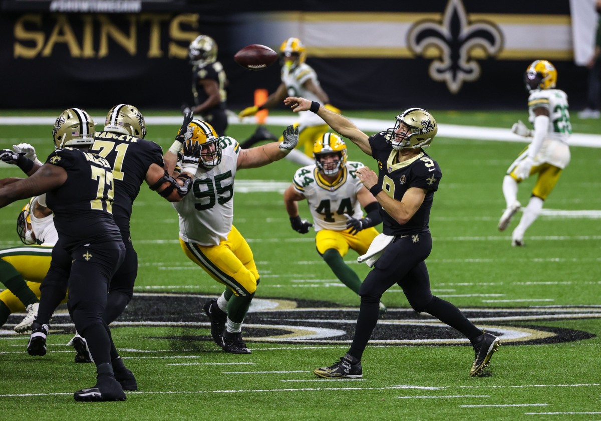 Sep 27, 2020; New Orleans, Louisiana, USA; New Orleans Saints quarterback Drew Brees (9) throws against the Green Bay Packers during the second half at the Mercedes-Benz Superdome. Mandatory Credit: Derick E. Hingle-USA TODAY Sports