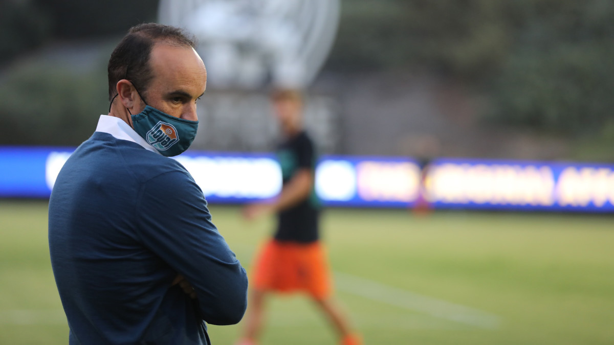 San Diego Loyal manager Landon Donovan