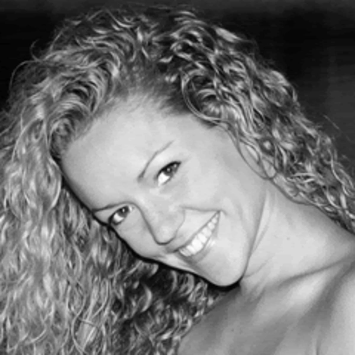 Calendar Girl Sings At Brier The Curling News
