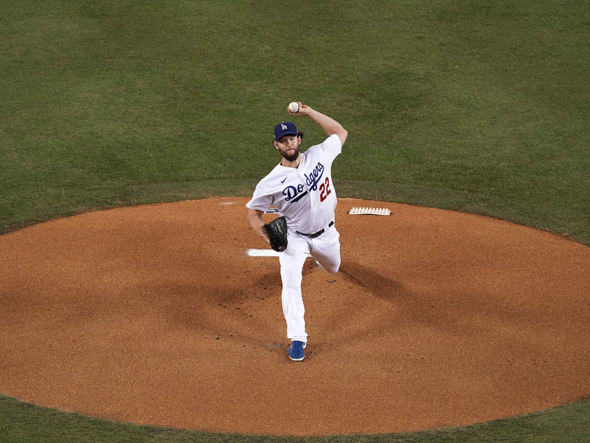 Clayton Kershaw pitching