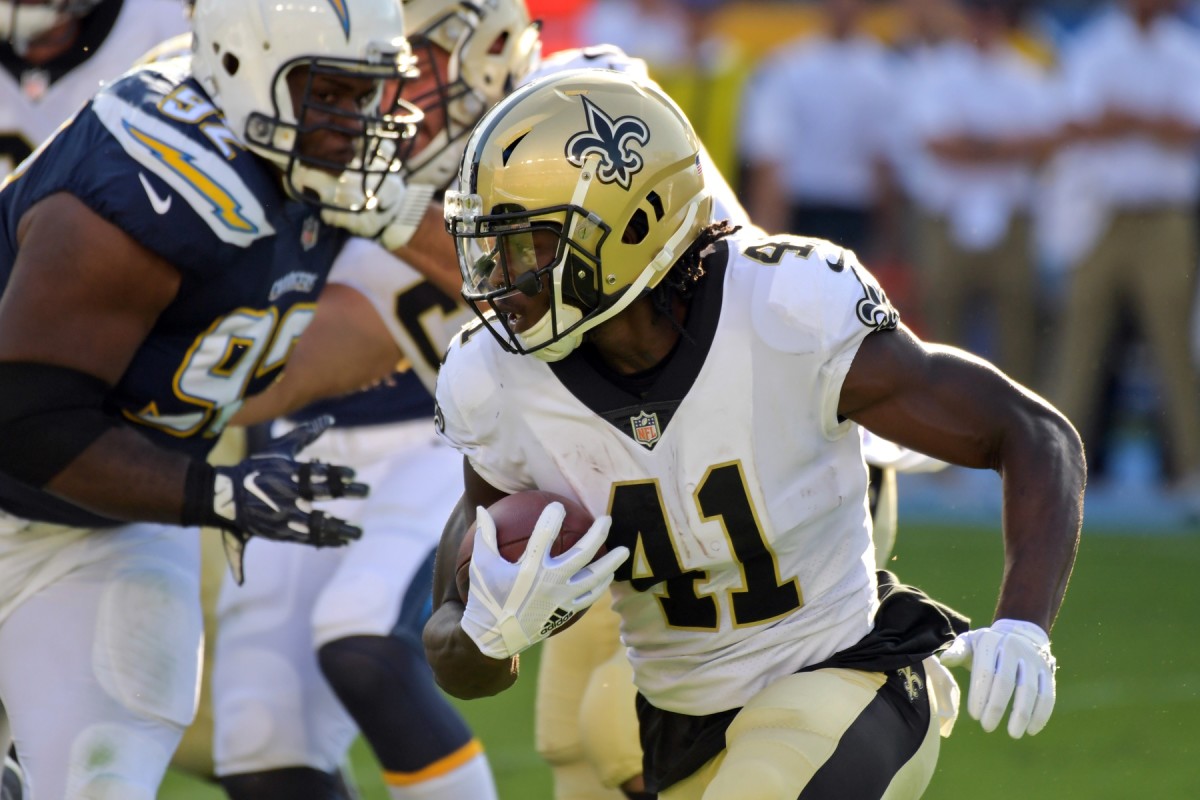 Aug 20, 2017; Carson, CA, USA; New Orleans Saints running back Alvin Kamara (41) rushes against the Los Angeles Chargers during a NFL football game at StubHub Center. Mandatory Credit: Kirby Lee-USA TODAY