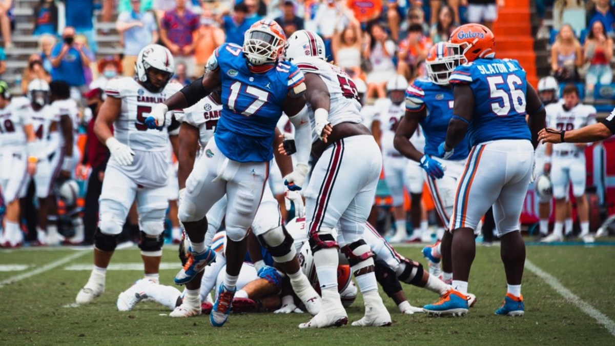 Florida Gators DL Zachary Carter Gives Florida 'A Chance to Win the