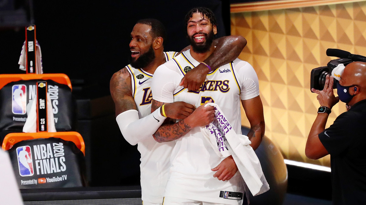 LeBron James and Anthony Davis celebrates after the Lakers win NBA championship