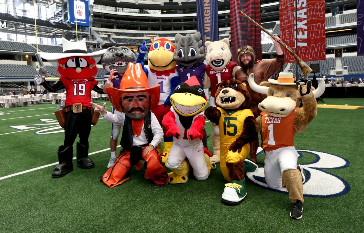 The Big 12 as one big happy family. 