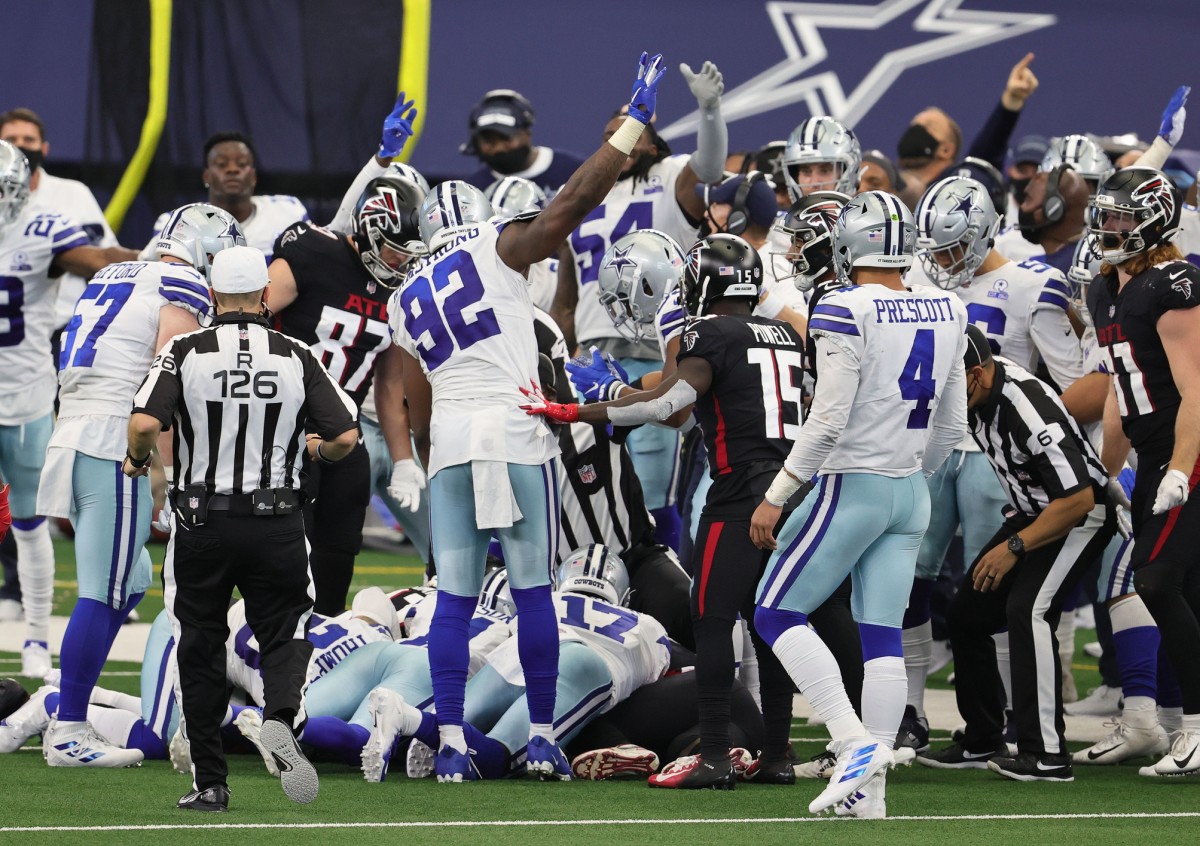 Dallas Cowboys recover their onside kick against the Atlanta Falcons