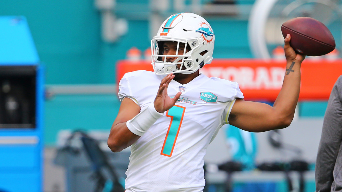 Tua Tagovailoa completes first career pass as Dolphins beat Jets