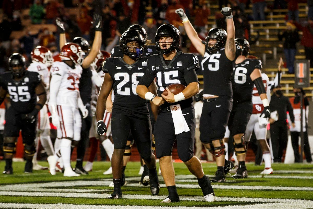 Brock Purdy celebrates the tying touchdown