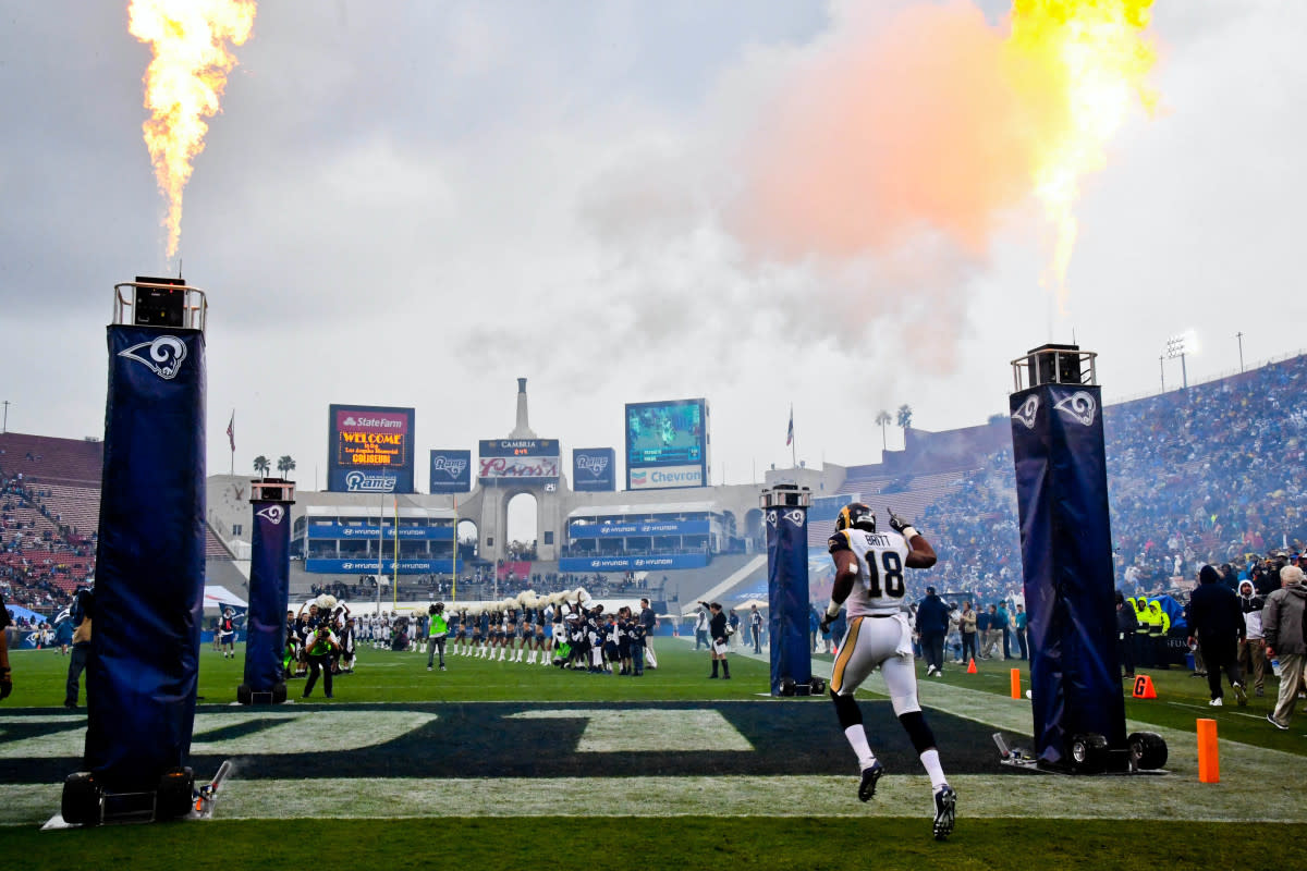 Rams wide receiver Kenny Britt (18) takes the field prior to a game against the Miami Dolphins in 2016. Britt gained more than 1,000 receiving yards on the season.