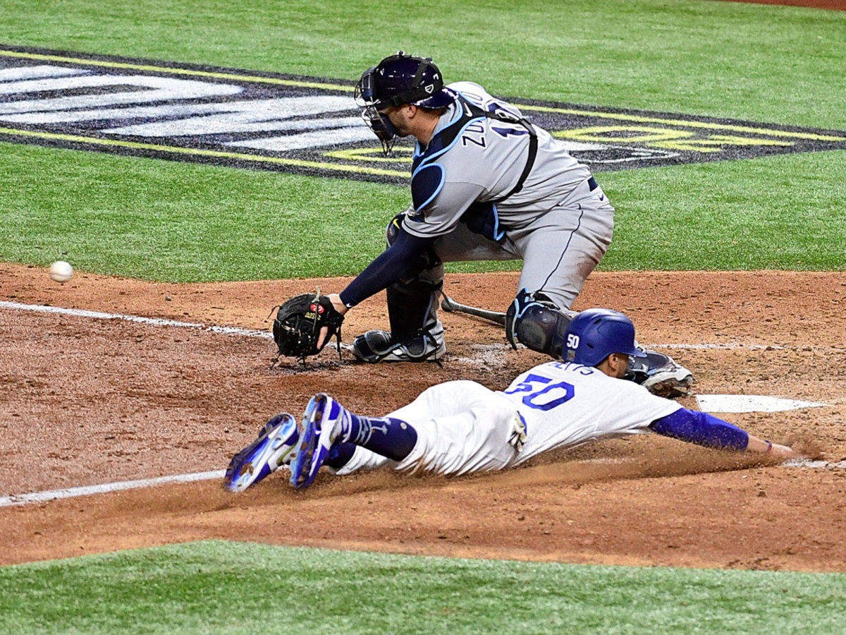 Mookie Betts sparks Dodgers to first World Series title since 1988