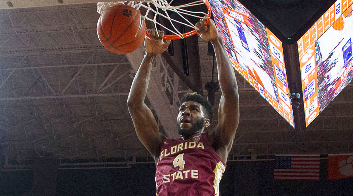 Patrick Williams dunks