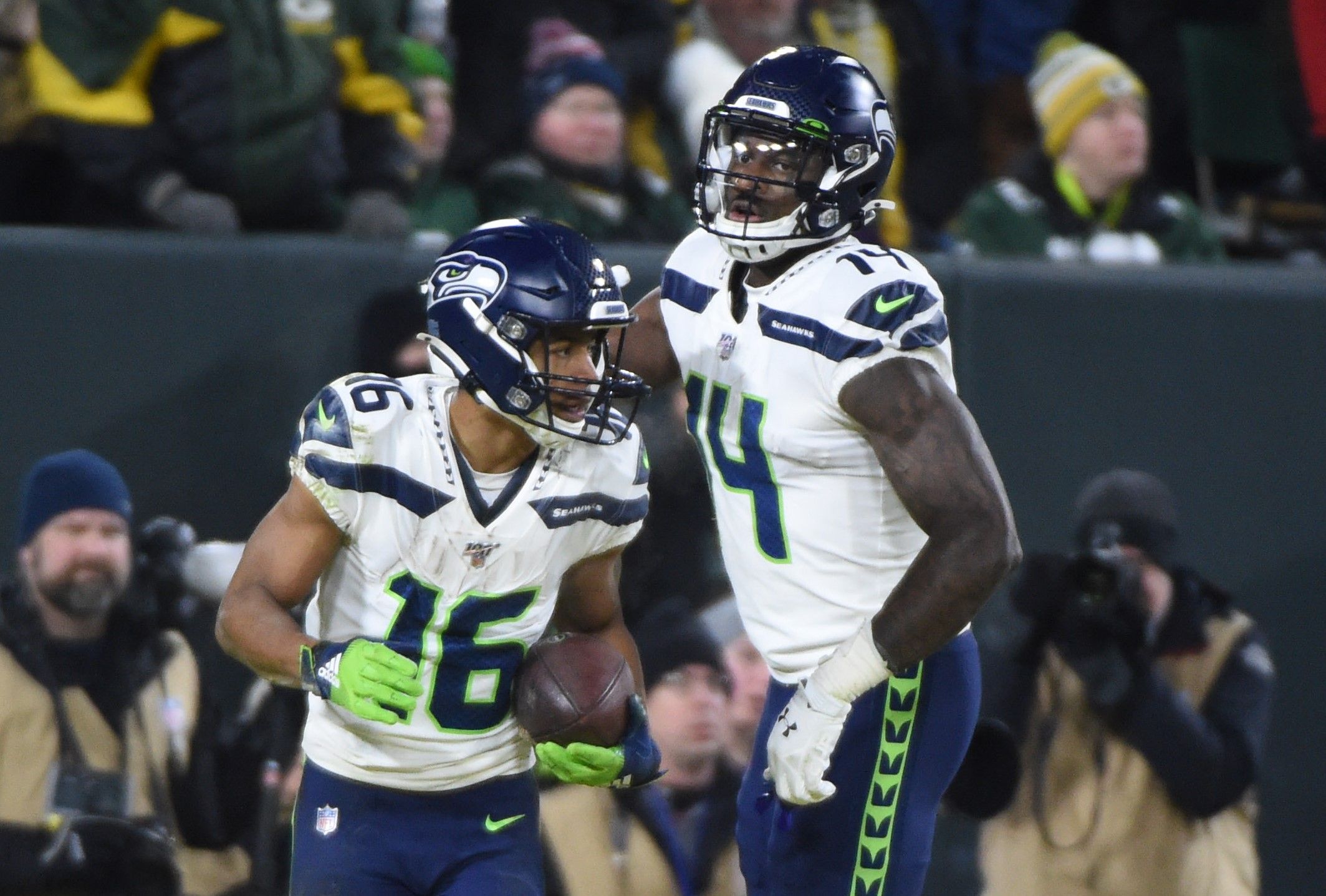DK Metcalf, Tyler Lockett Active For Seahawks in Week 8 Matchup vs. Giants - Vimarsana News