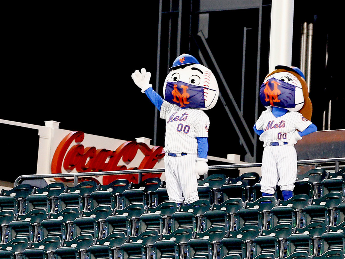 Mr. and Mrs. Met