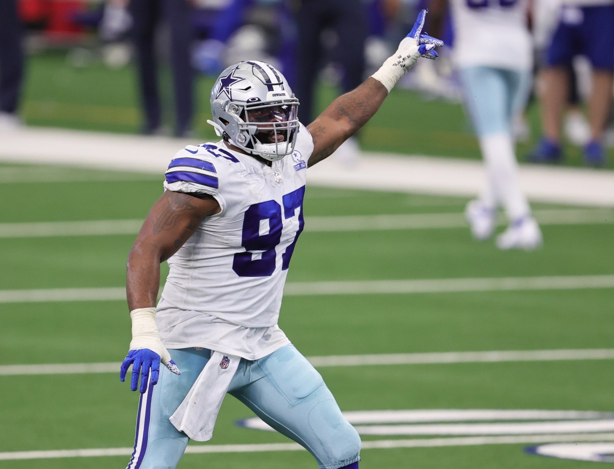 Everson Griffen with the Cowboys