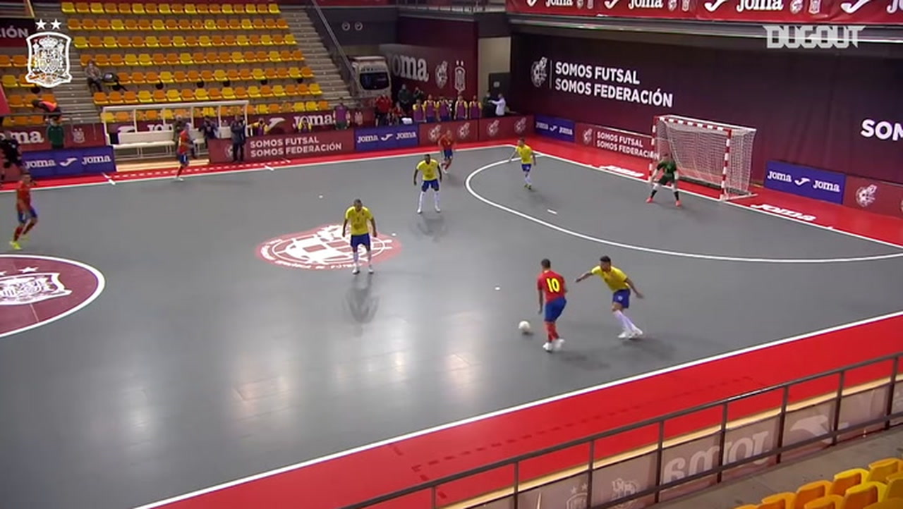 Spain win 2-1 against Brazil in a futsal friendly - Soccer - Dugout on
