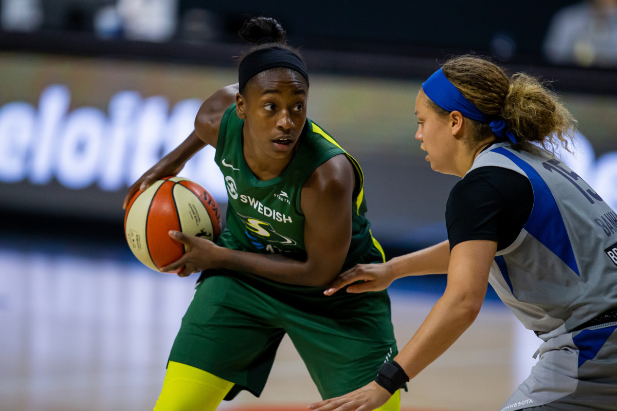 jewell-loyd-wnba-playing