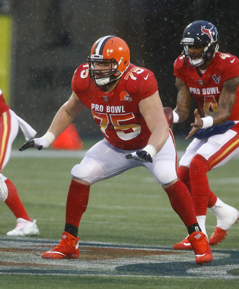 Browns offensive guard Joel Bitonio (75) defends the line of scrimmage during the second half of the NFL Pro Bowl game at Camping World Stadium in January 2019.